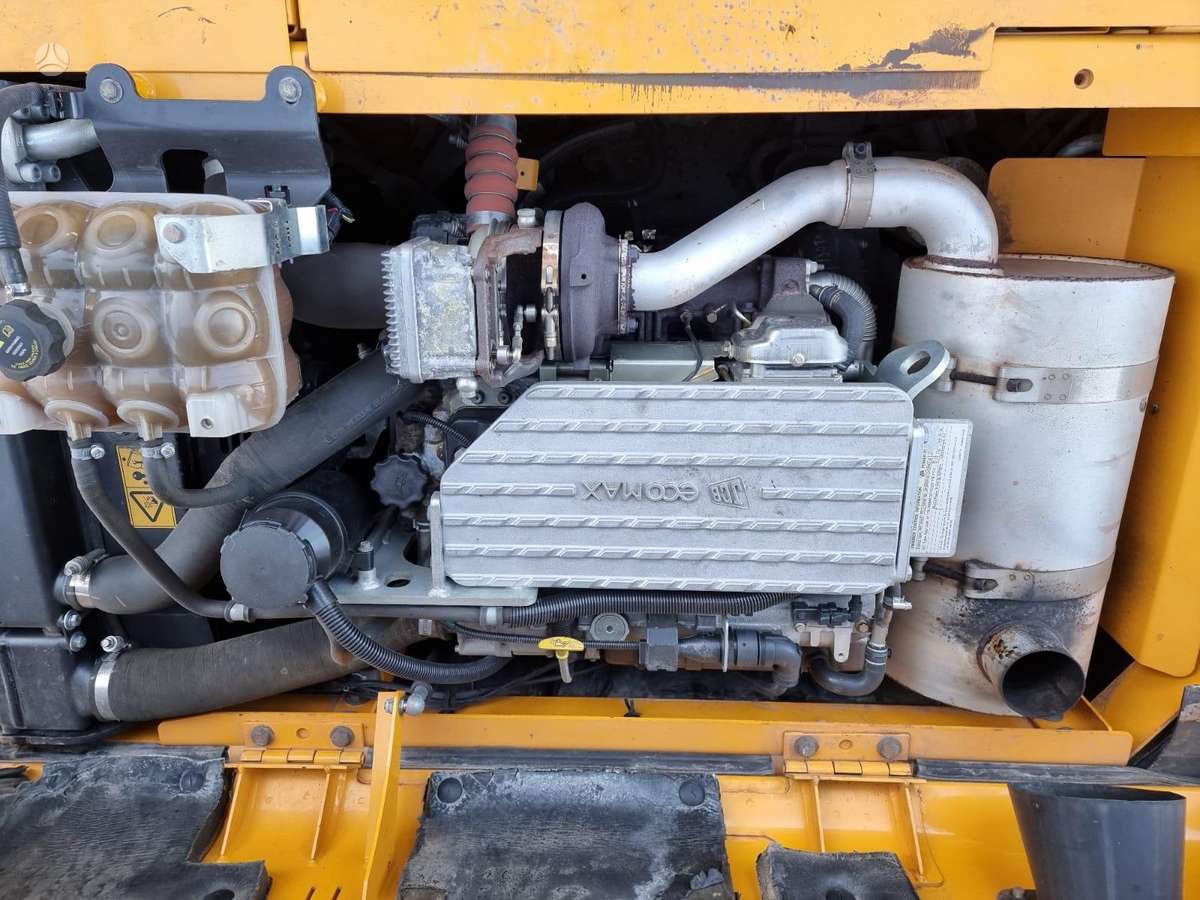 JCB JS130 LC+T4 BOG Master, excavator