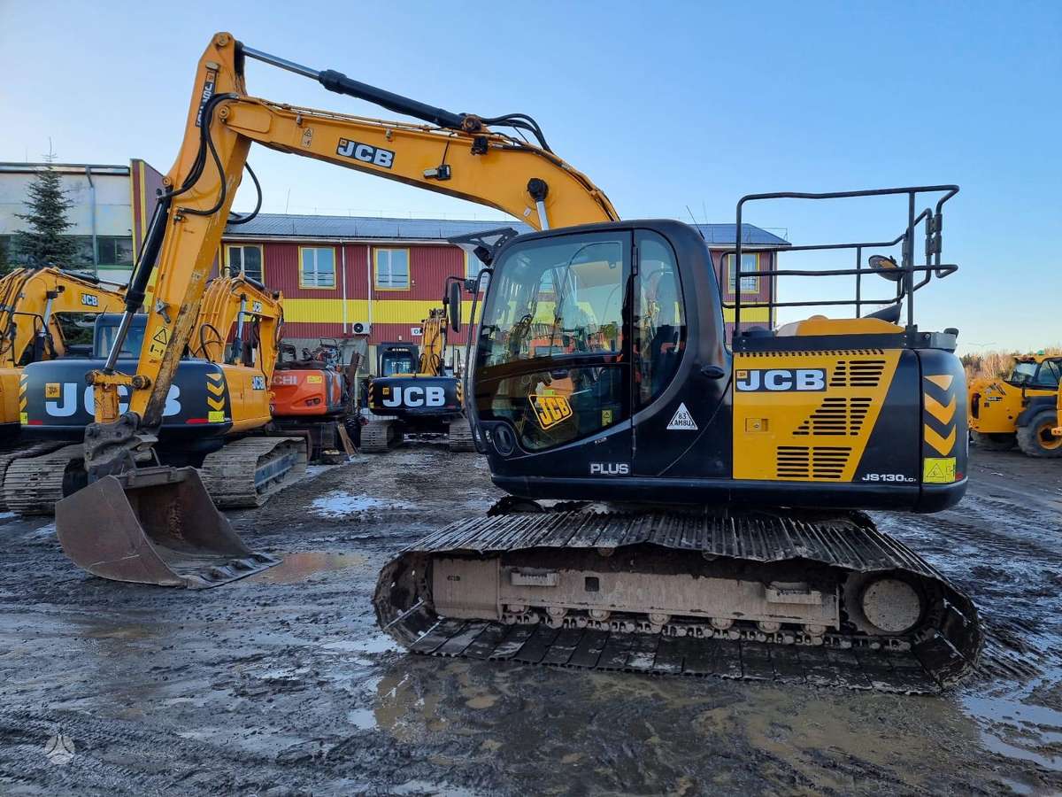JCB JS130 LC+T4 BOG Master, экскаваторы
