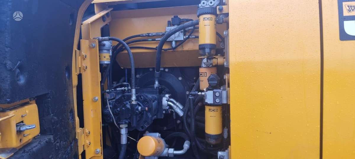 JCB JS130 LC+T4 PLUS, экскаваторы