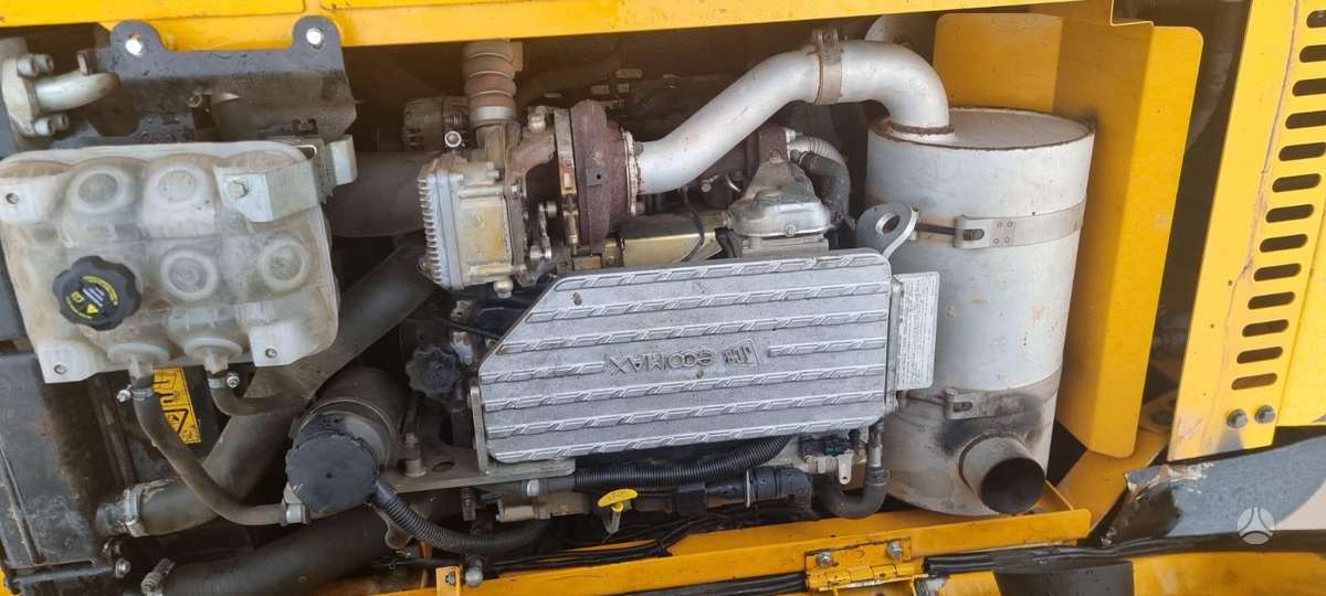 JCB JS130 LC+T4 PLUS, excavator