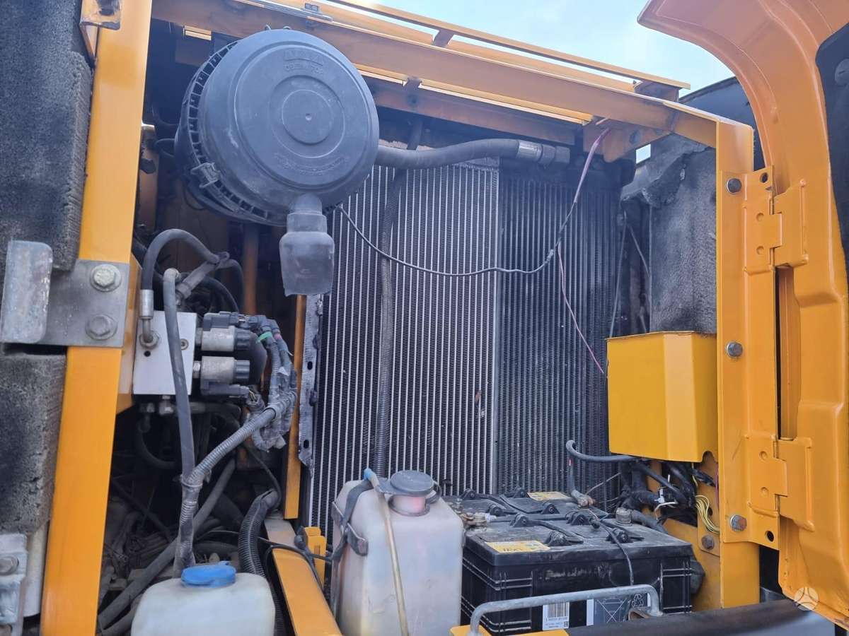 JCB JS145W, экскаваторы