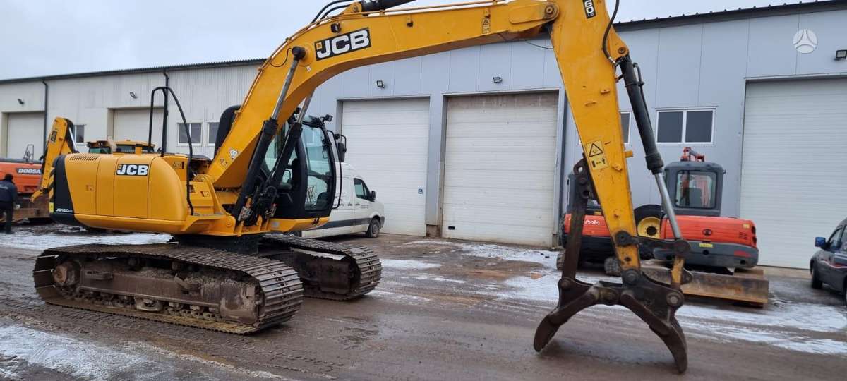 JCB JS160 LC, ekskavatoriai