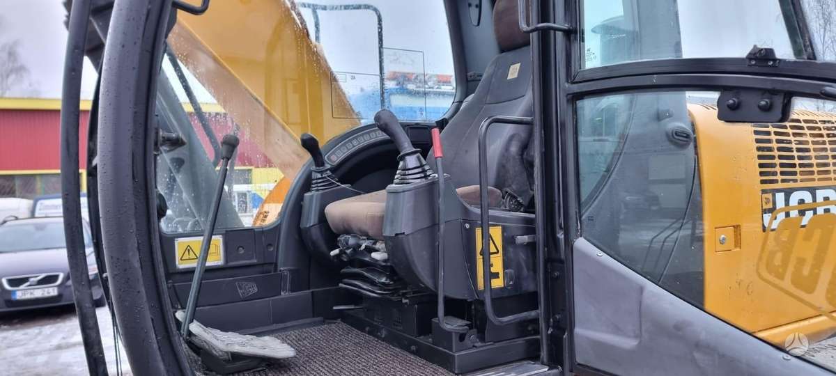 JCB JS160 LC, excavator