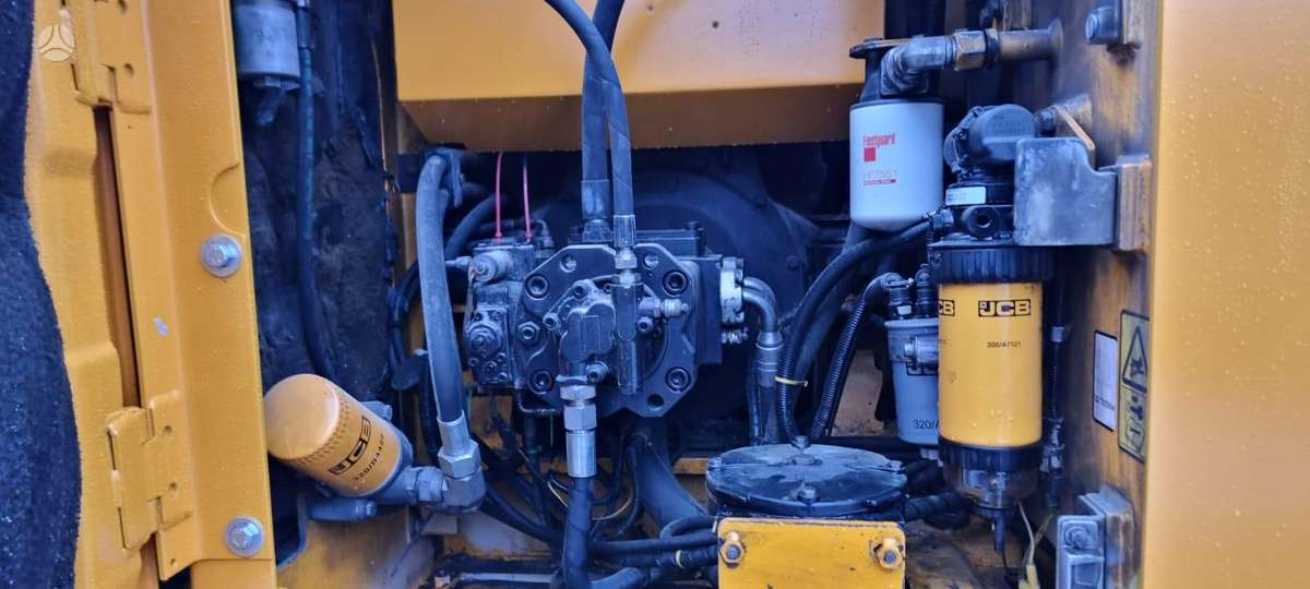 JCB JS160 LC, ekskavatori