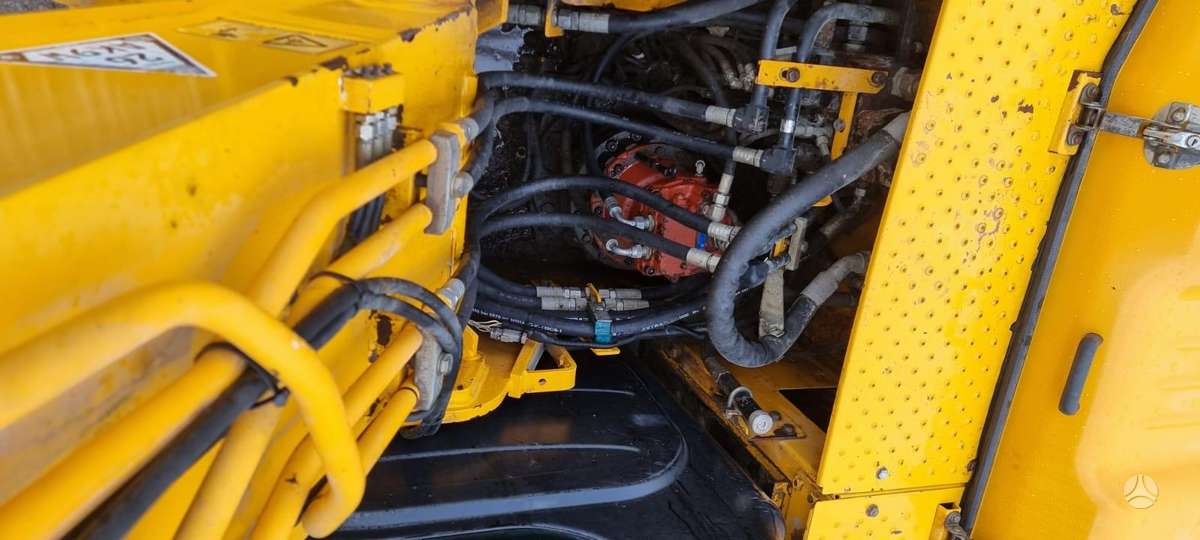JCB JS160 LC T4, ekskavatori