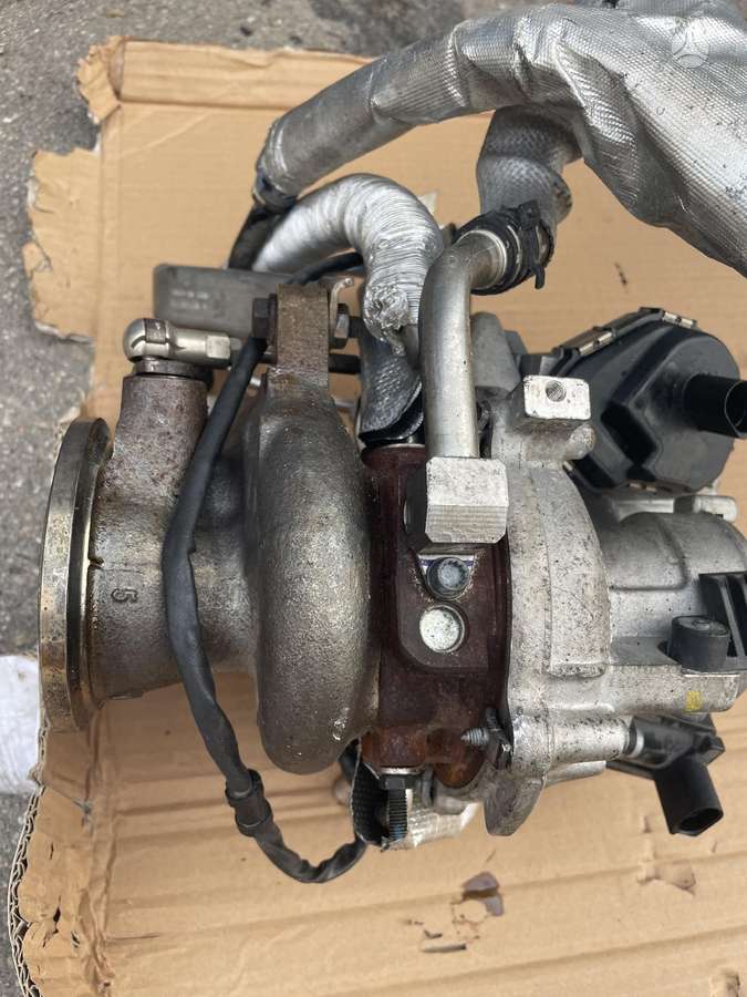 Volkswagen Golf, 06k145061, детали двигателя