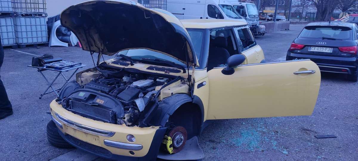 Mini Cooper 37069885048