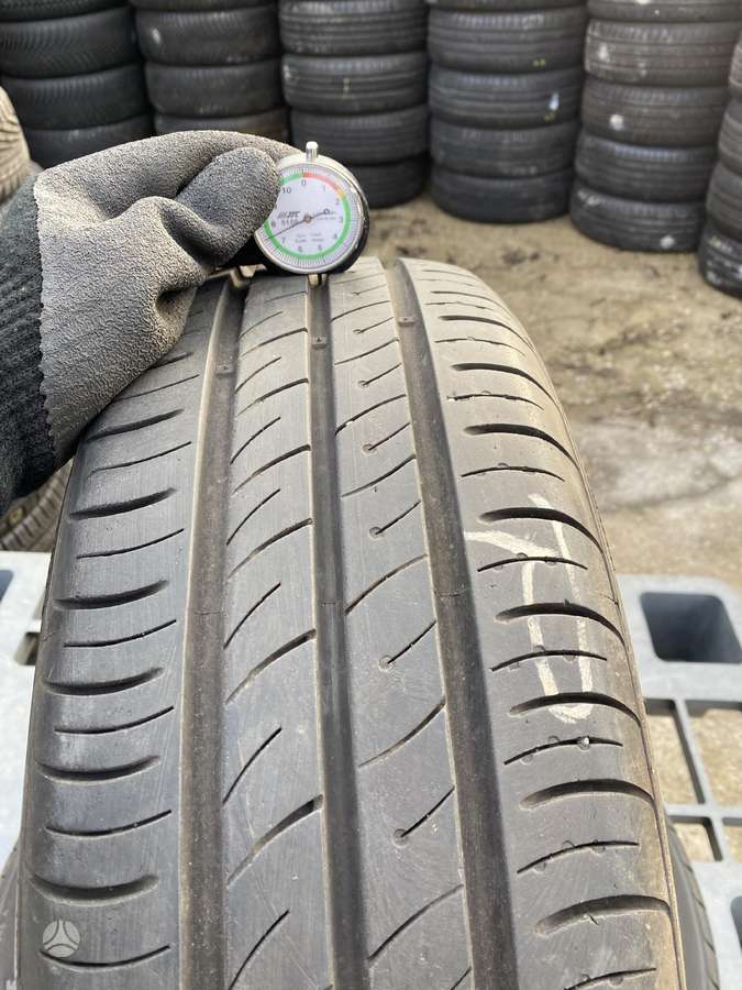 Kumho EcoWing ES01, summer 185/60 R15