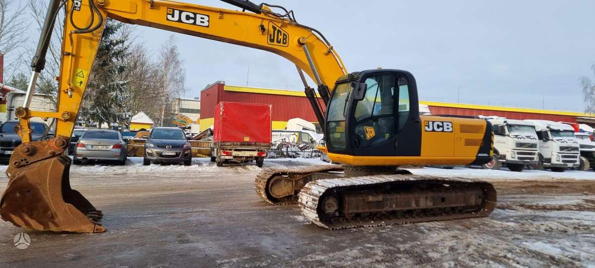 JCB JS200 LC, ekskavatoriai