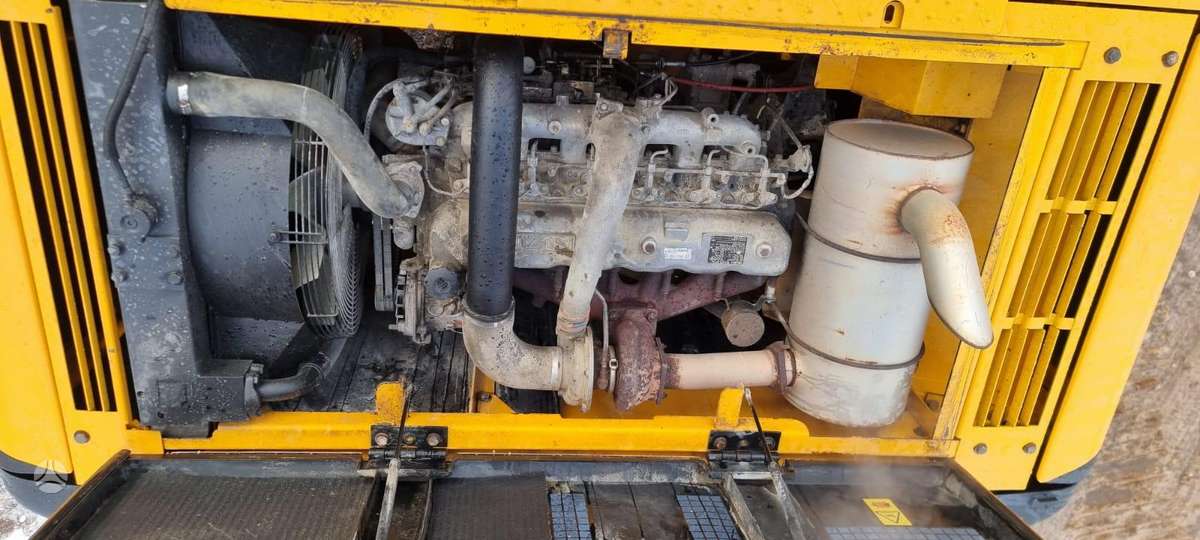 JCB JS200 LC, ekskavatori