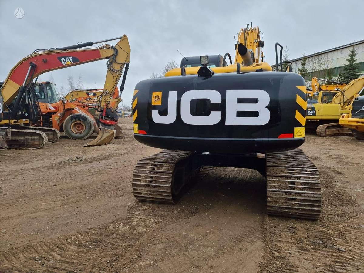 JCB JS210, экскаваторы