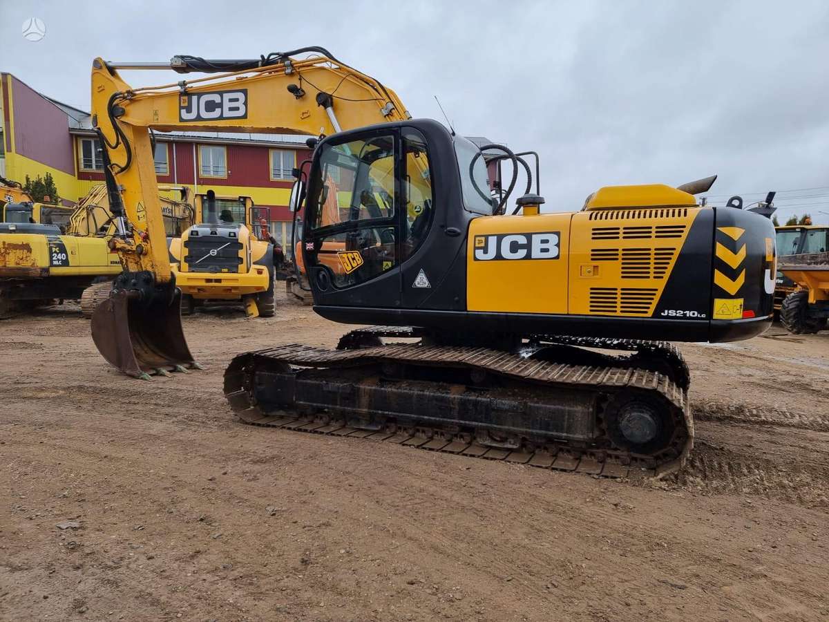 JCB JS210, экскаваторы