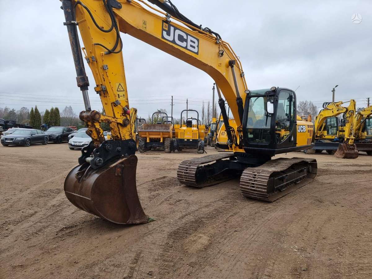 JCB JS210, экскаваторы