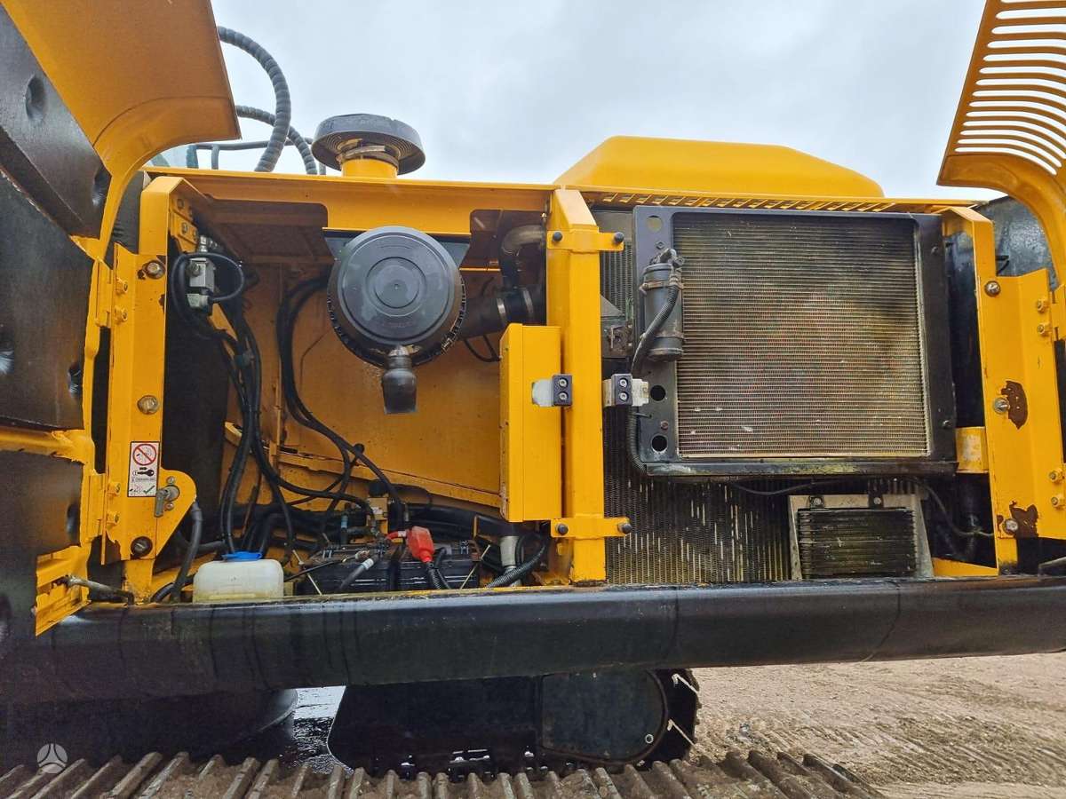 JCB JS210, экскаваторы