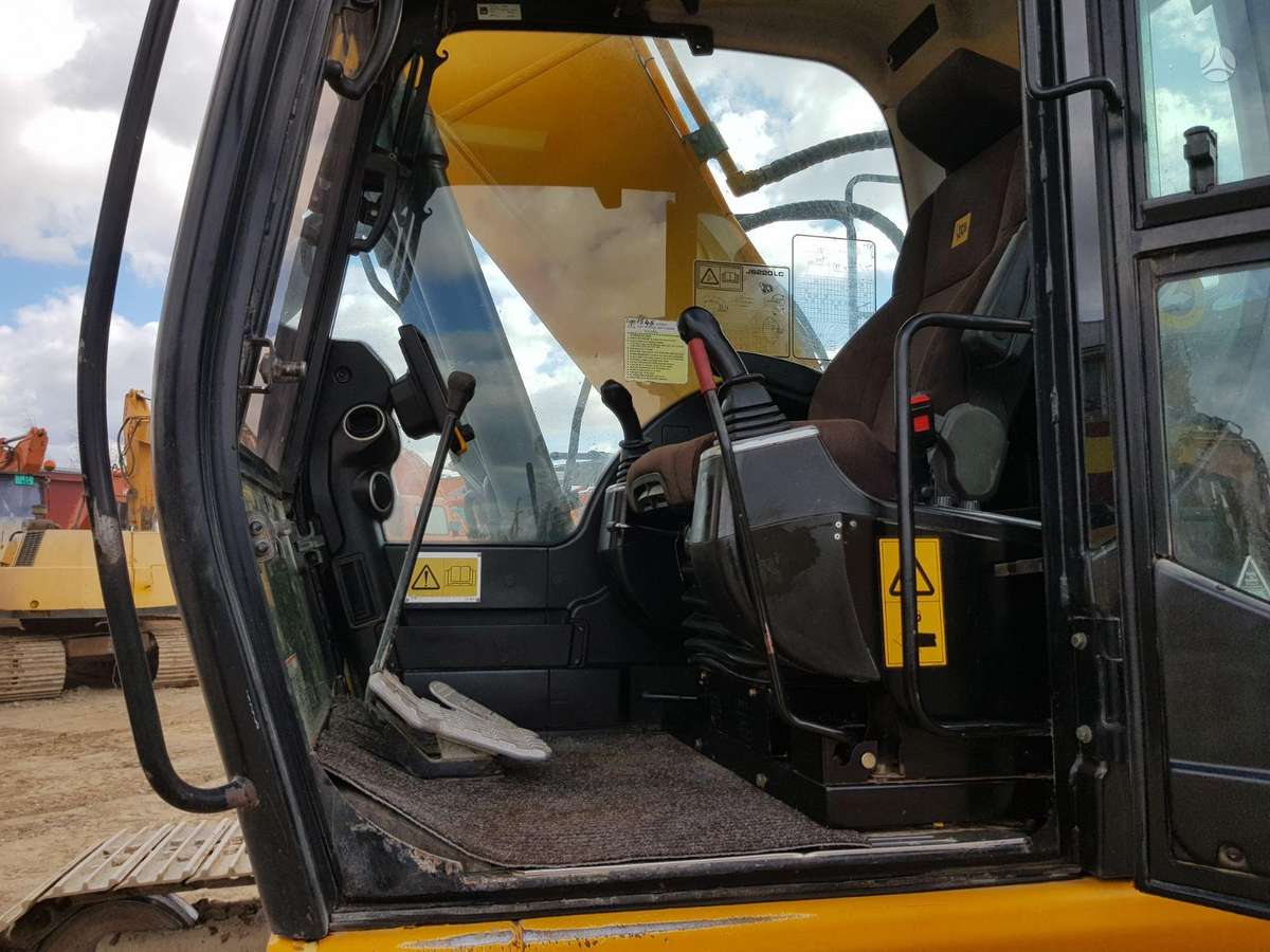 JCB JS220LC, экскаваторы