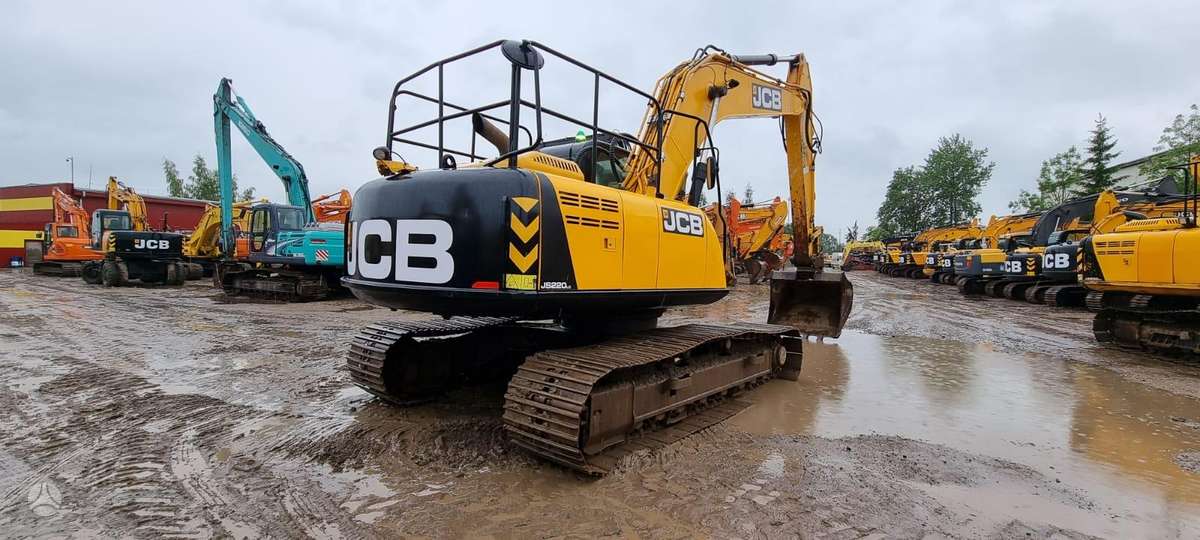 JCB JS220LC, экскаваторы