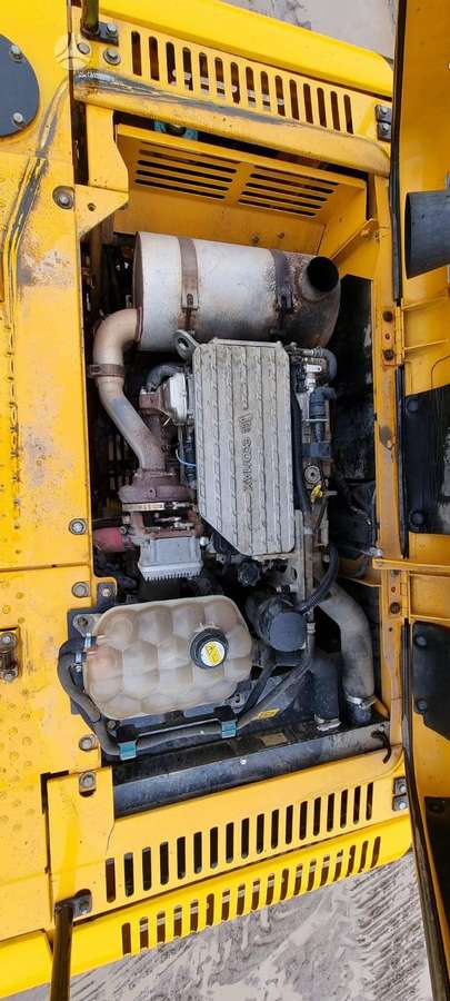 JCB JS220LC, экскаваторы