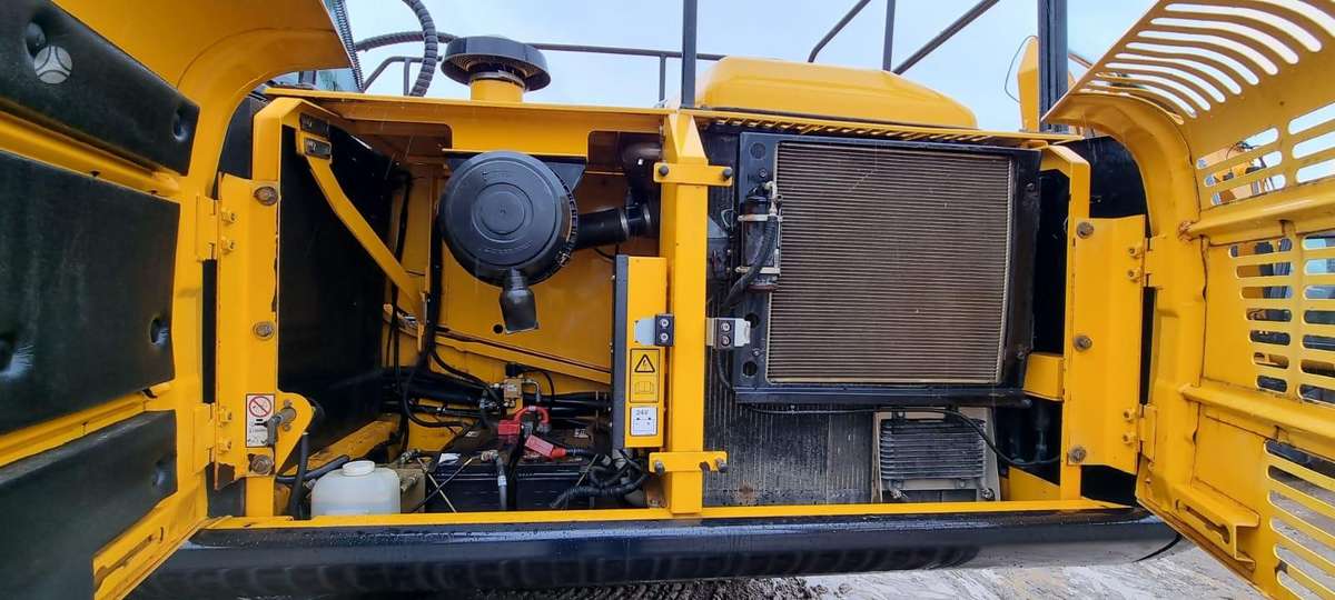 JCB JS220LC, экскаваторы