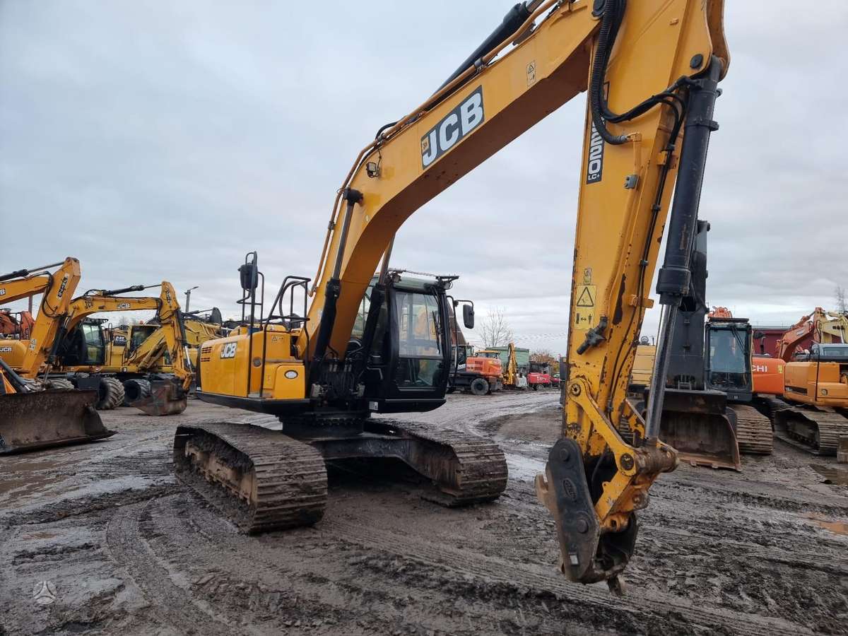 JCB JS220LC (PLUS), экскаваторы