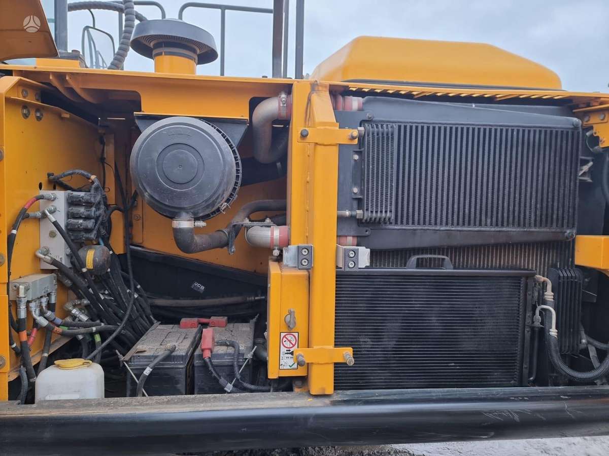 JCB JS220LC (PLUS), экскаваторы