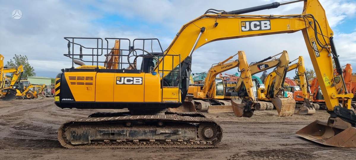 JCB JS220LC Plus, ekskavatori