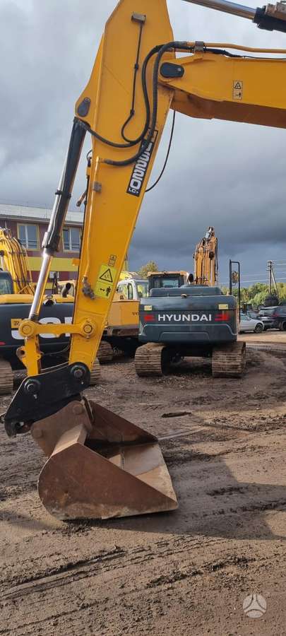 JCB JS220LC Plus, экскаваторы