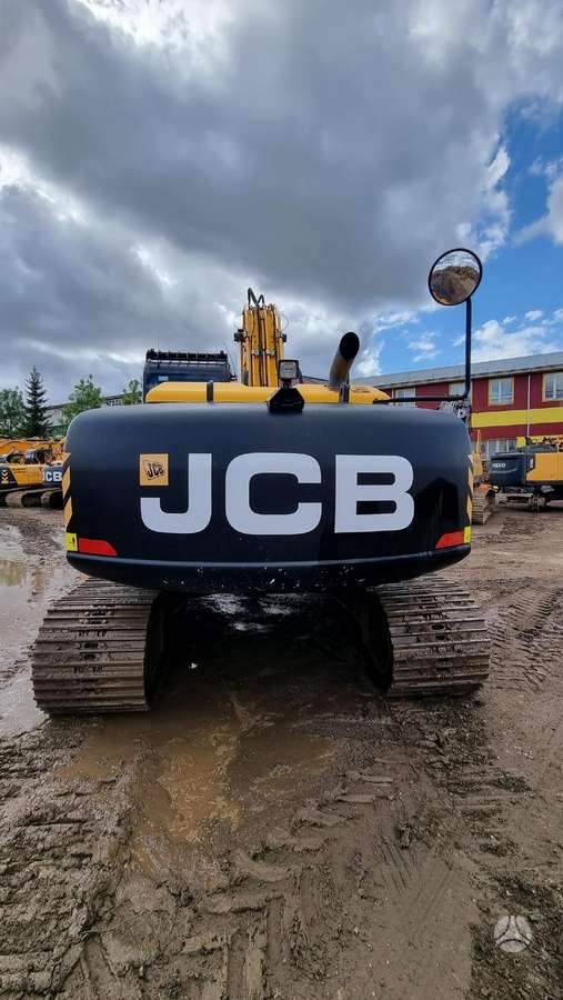 JCB JS220LC Plus, ekskavatori