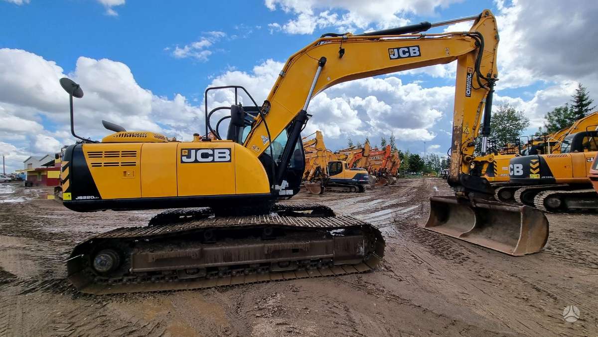 JCB JS220LC Plus, excavator
