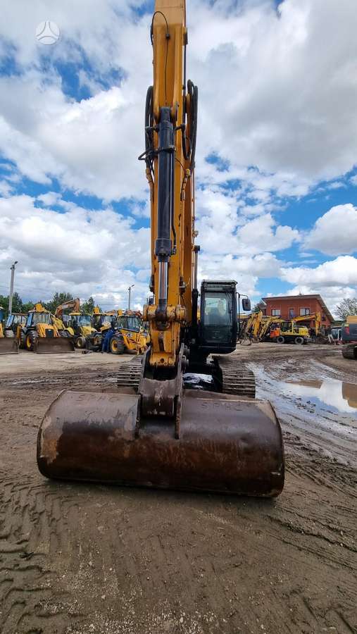 JCB JS220LC Plus, экскаваторы