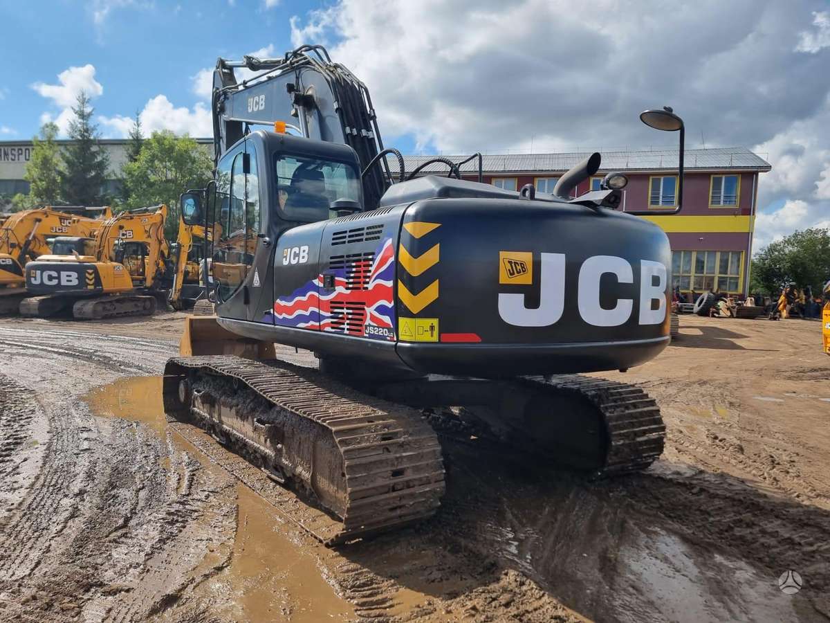 JCB JS220LC T4, ekskavatoriai