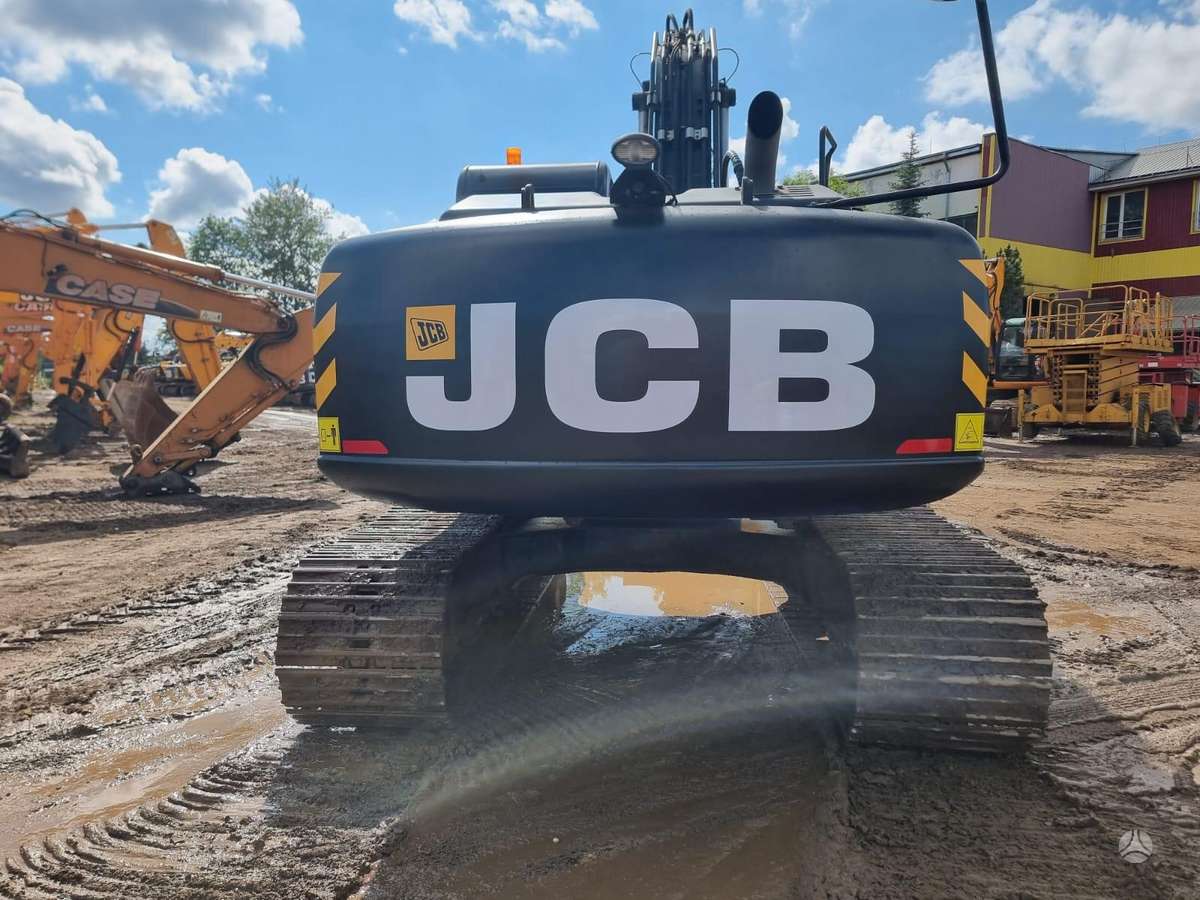 JCB JS220LC T4, excavator
