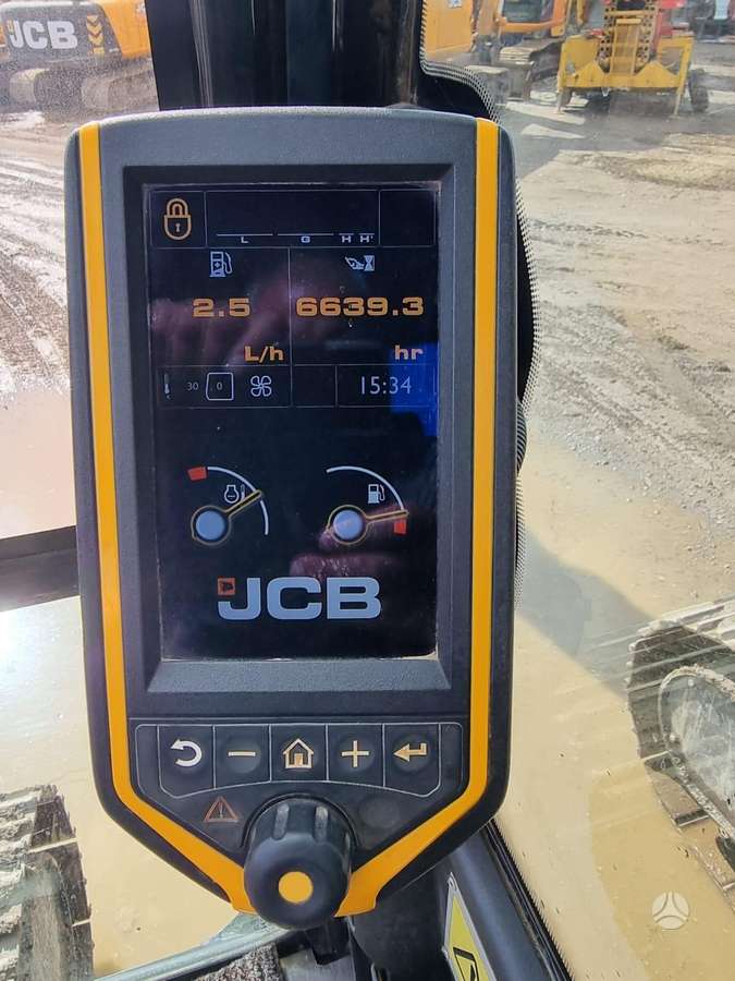JCB JS220LC T4, excavator