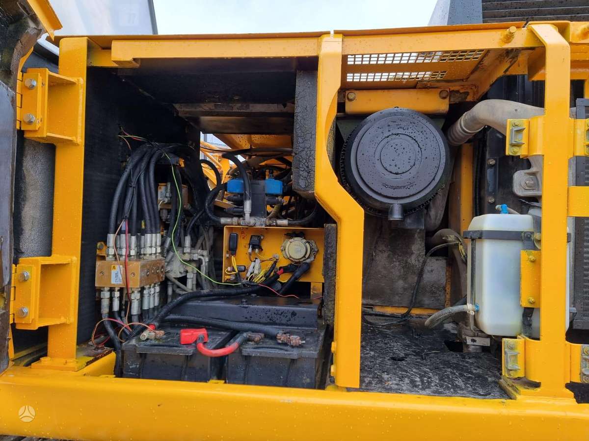 JCB JS330LC, экскаваторы
