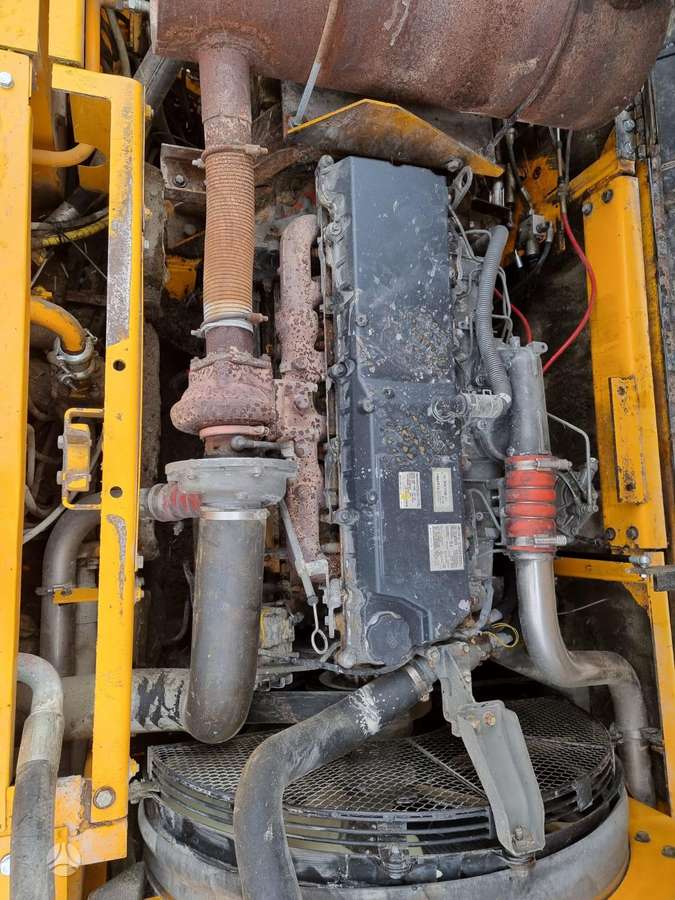 JCB JS330LC, ekskavatoriai