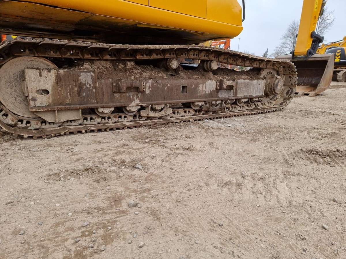JCB JS330LC, ekskavatoriai