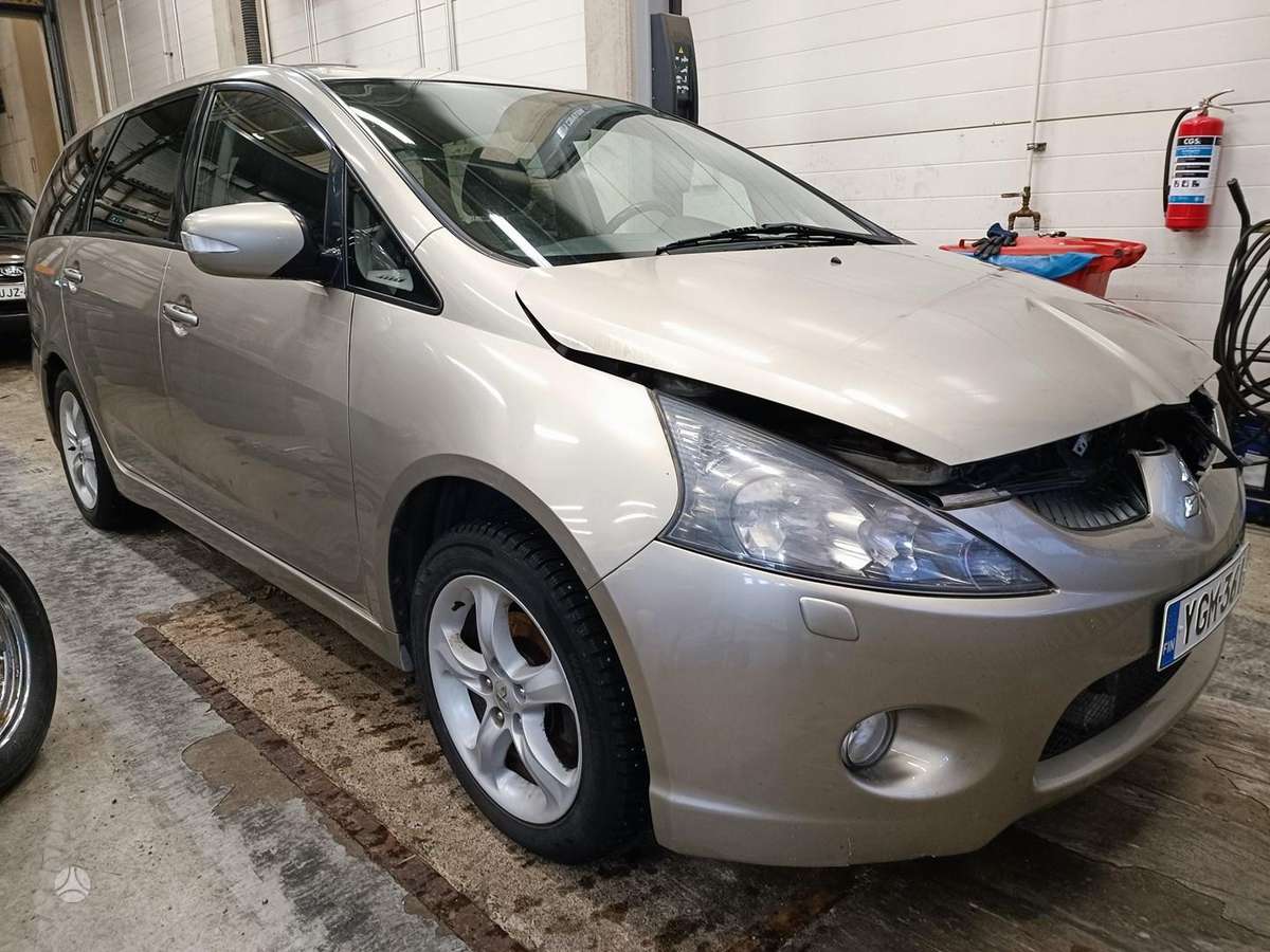 Mitsubishi Grandis