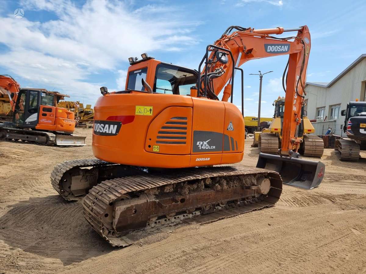 Doosan DX 140 LC-3, экскаваторы