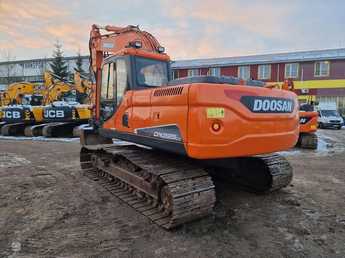 Doosan DX 225LC, excavator