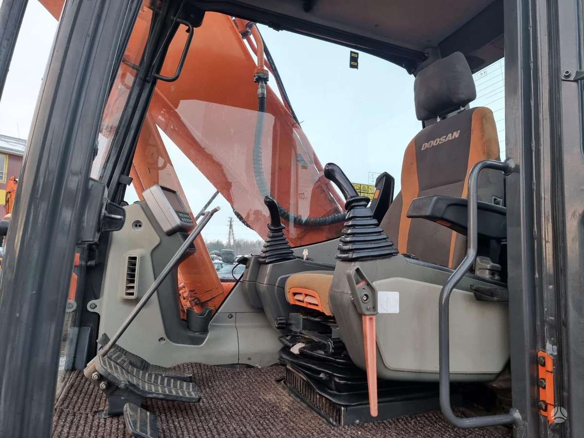 Doosan DX 225LC, экскаваторы
