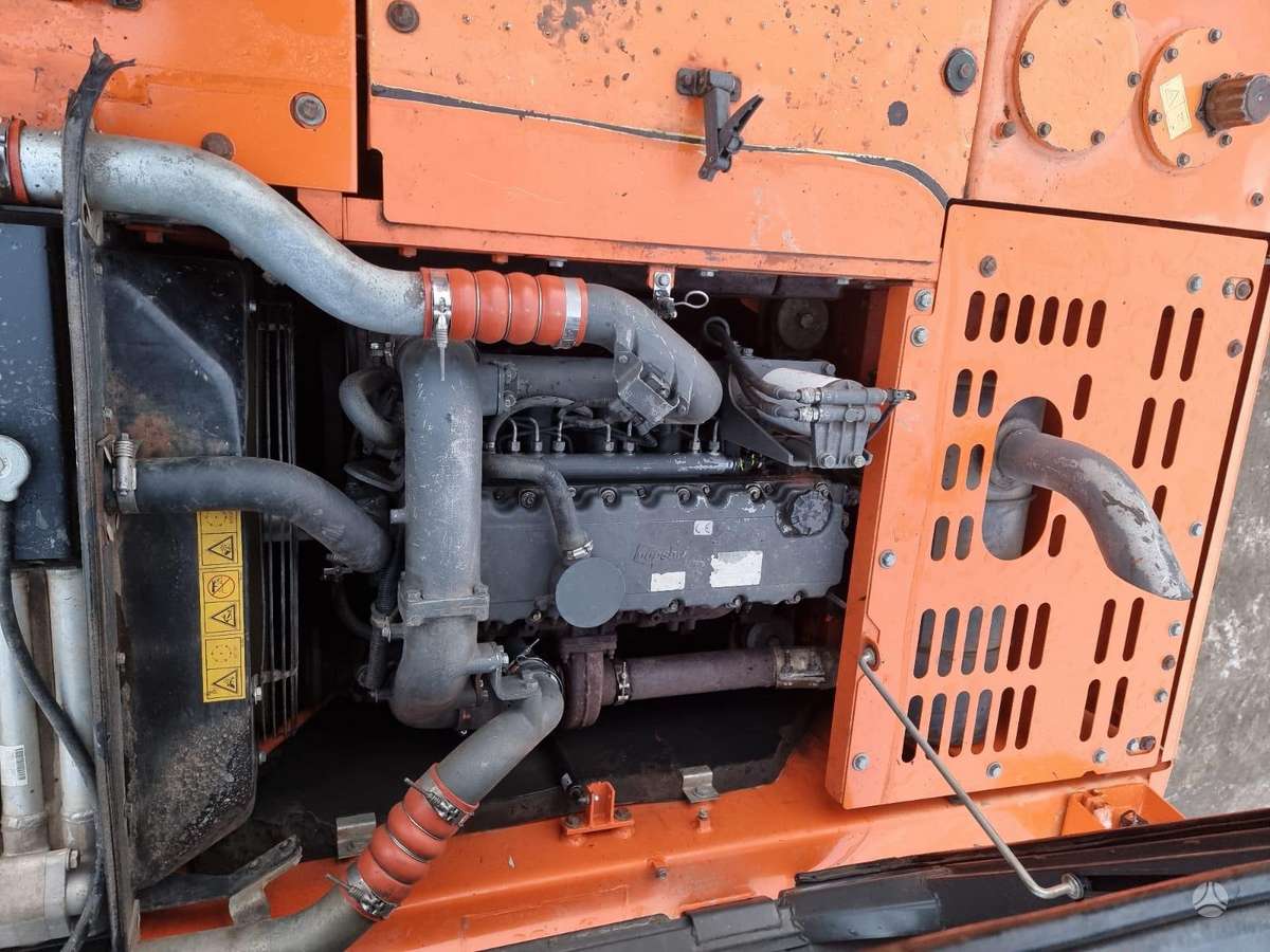 Doosan DX 225LC, ekskavatori