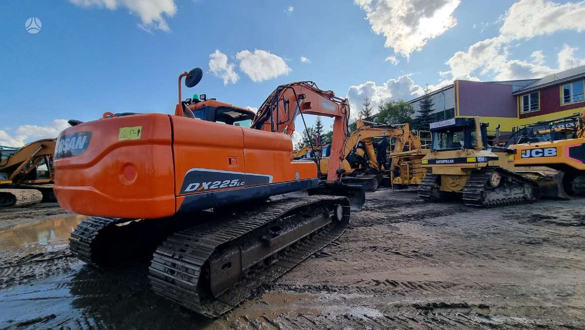 Doosan DX 225LC, ekskavatori