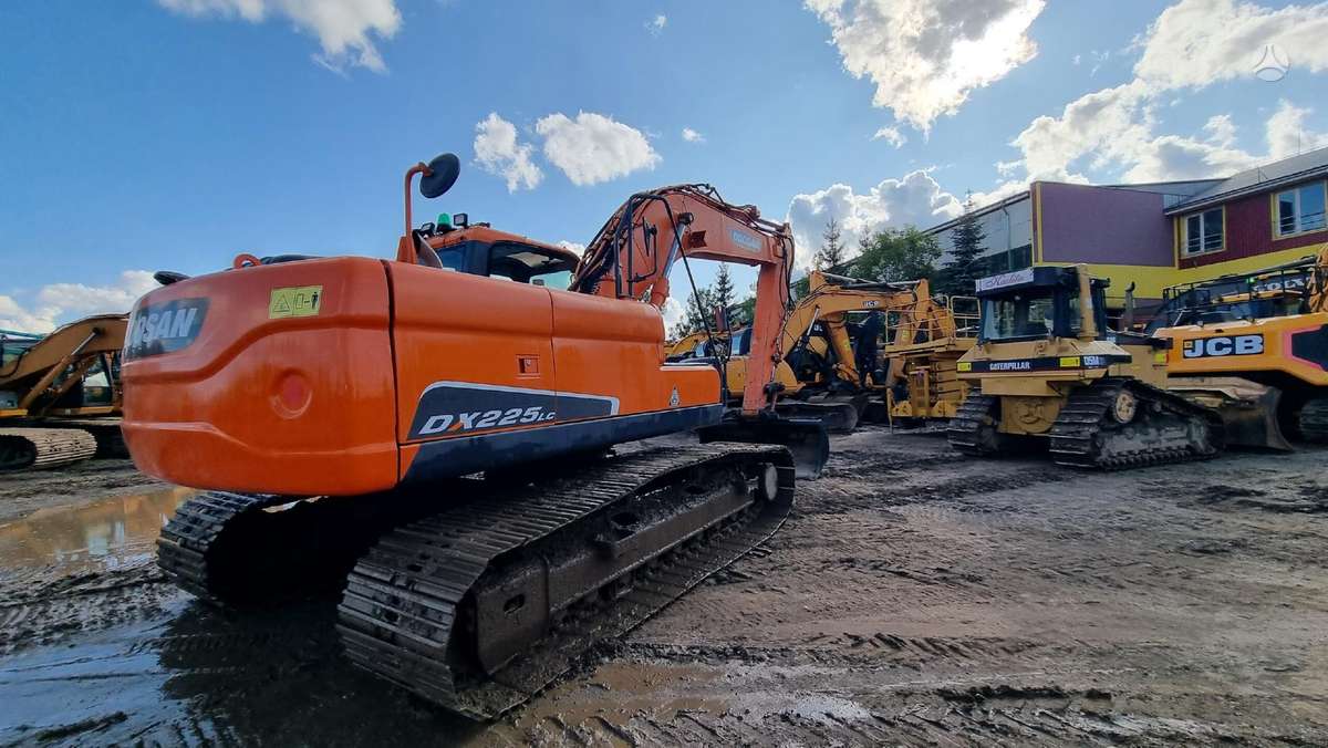 Doosan DX 225LC, экскаваторы