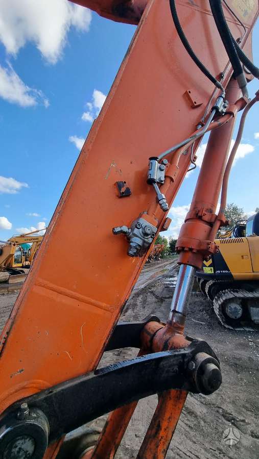 Doosan DX 225LC, ekskavatori