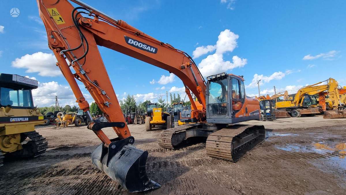 Doosan DX 225LC, ekskavatori