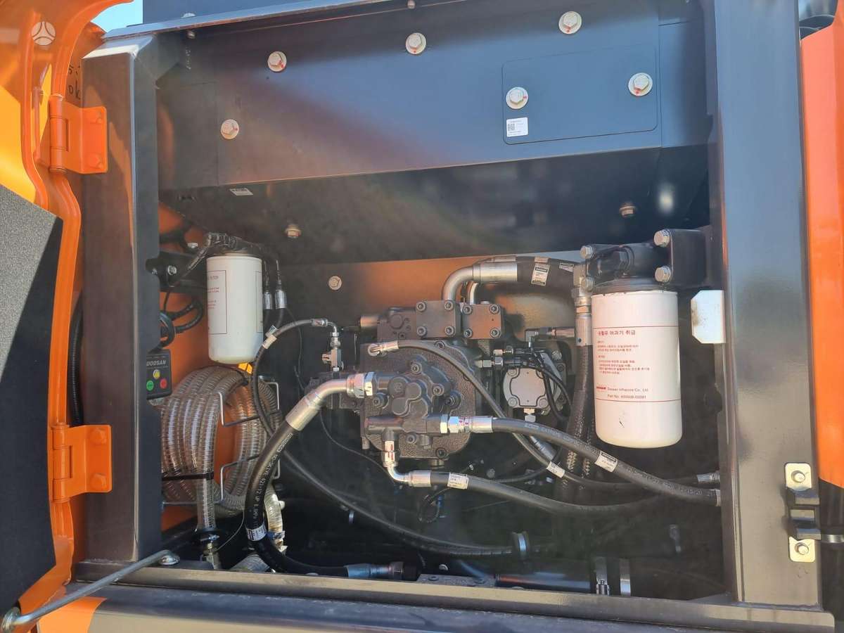 Doosan DX 225LC-5 LONG, ekskavatoriai