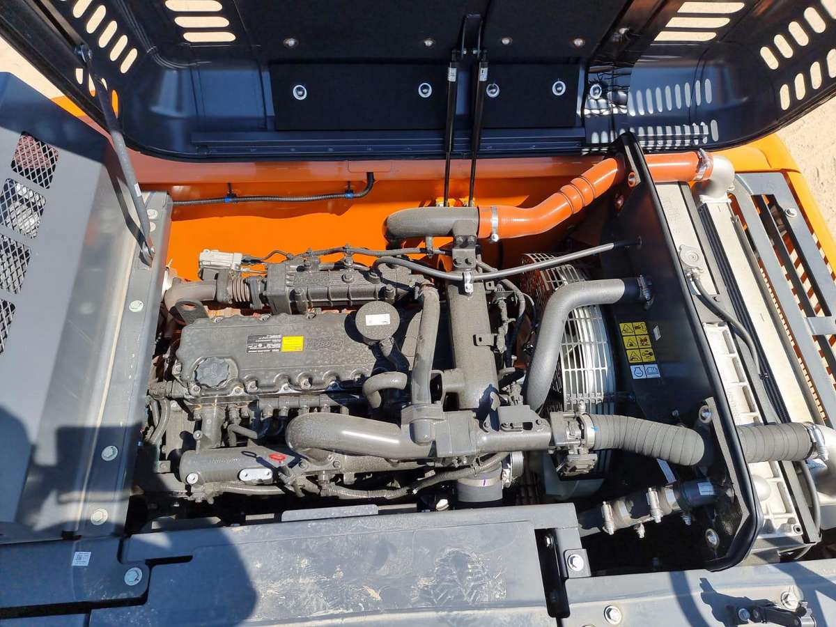 Doosan DX 225LC-5 LONG, excavator
