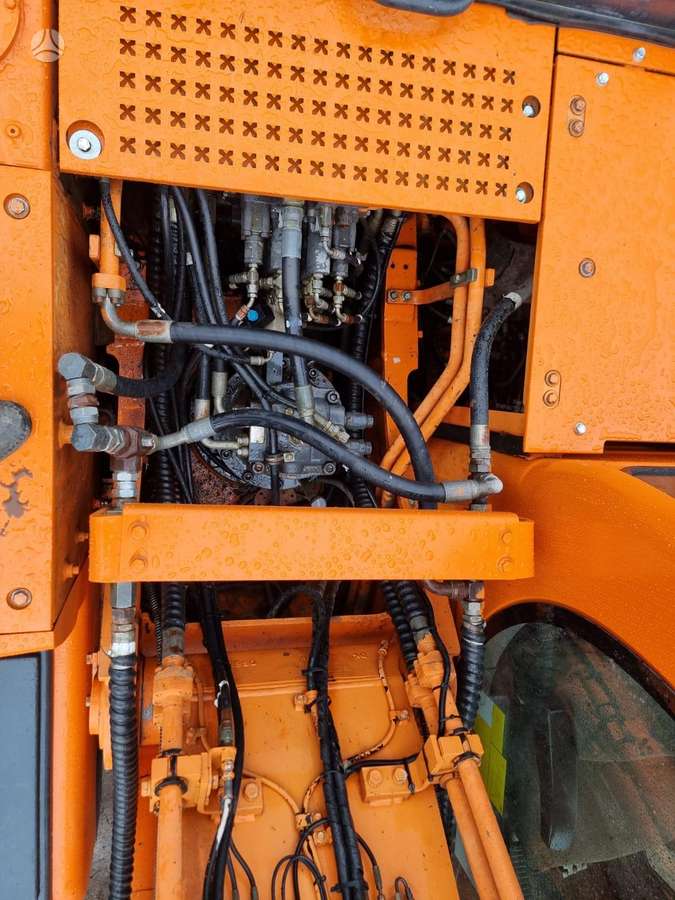 Doosan DX 255LC, excavator