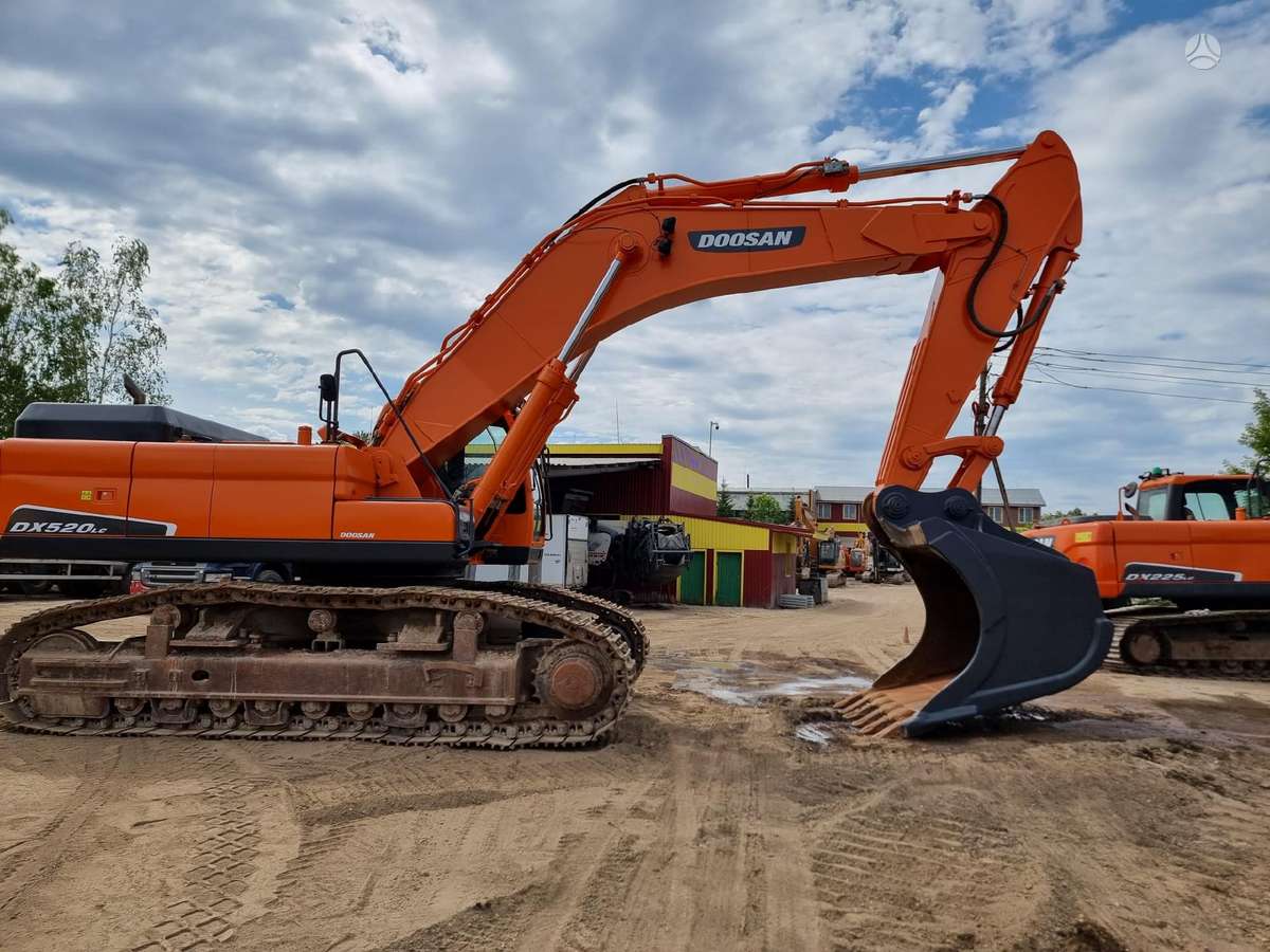 Doosan DX 520LC, ekskavatoriai
