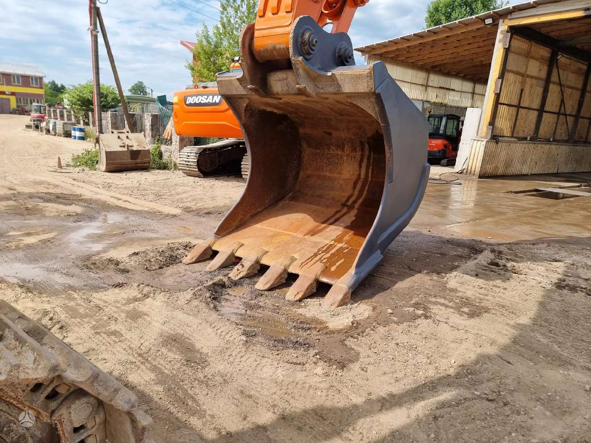 Doosan DX 520LC, ekskavatoriai