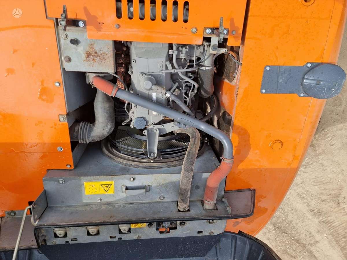 Hitachi ZX250-3, экскаваторы